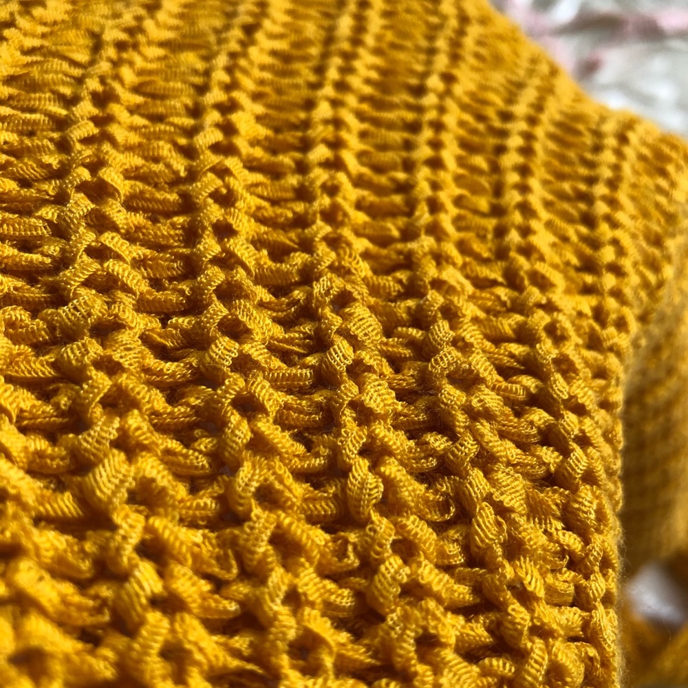 Crochet Top - Picture 5 of 6